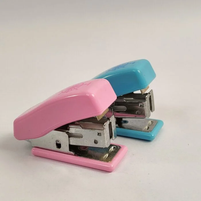 DELI 0303 Mini Stapler Portable Small Paper Stapler Office School